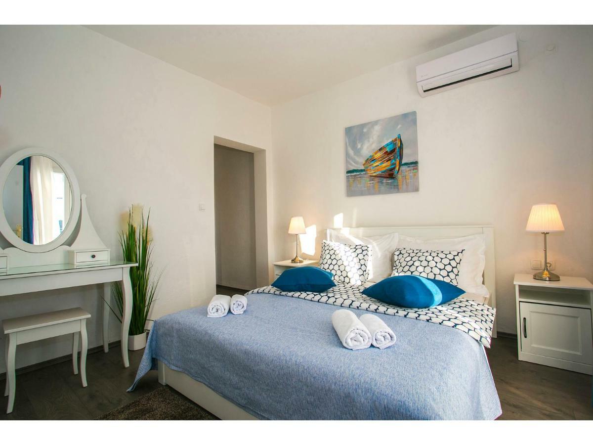 Villa Croatia Sea View With Heated Pool Vinišće 外观 照片