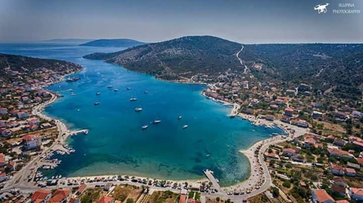 Villa Croatia Sea View With Heated Pool Vinišće 外观 照片
